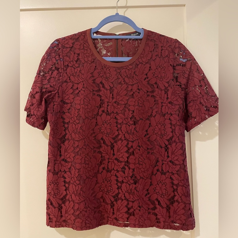 GUC Madewell Lace Refined Tee / SMALL / DARK CABERNET
